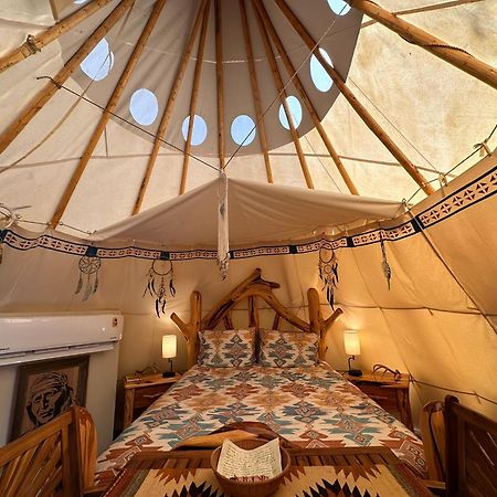 Bandera Stronghold - Cochise Tipi ภายนอก รูปภาพ